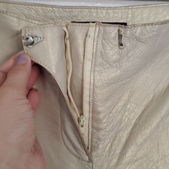Vintage Express Gold Leather Boot Cut or Straight Leg Pants Size 6 - Picture 3 of 12